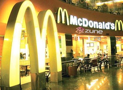 實例解析|實用又亮眼的店招設(shè)計就該這么做！